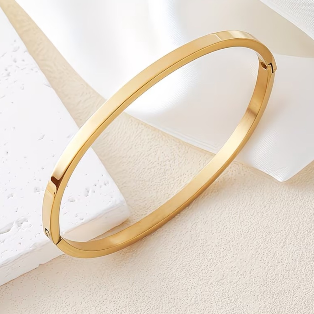18KGF Bangle Bracelet